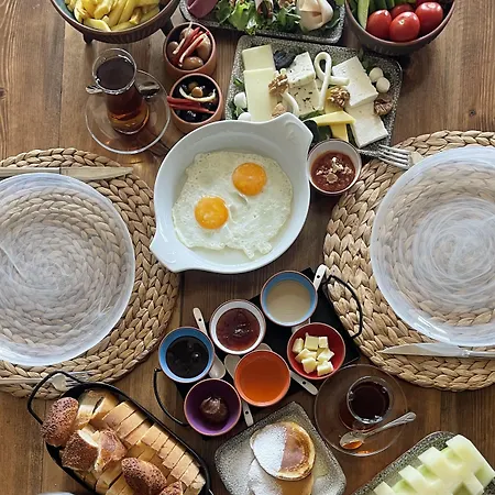 Nujel'm Cappadocia 酒店 于尔居普